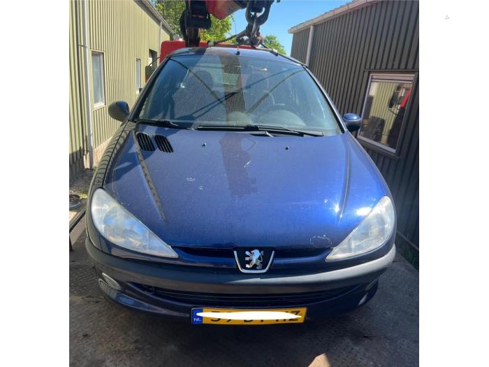 Peugeot 206 1.4 XR,XS,XT,Gentry Sloopvoertuig (2000, Blauw)