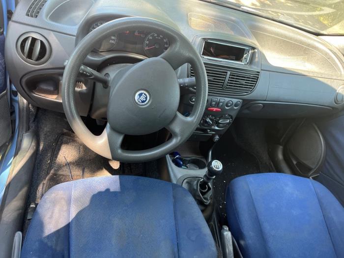 Fiat Punto II 1.2 60 S Sloopvoertuig (2005, Blauw)