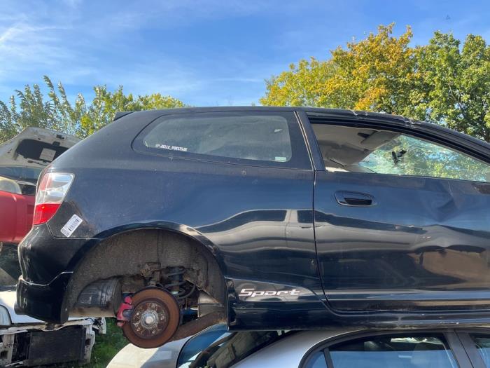 Honda Civic 1.4 16V Sloopvoertuig (2005, Zwart)