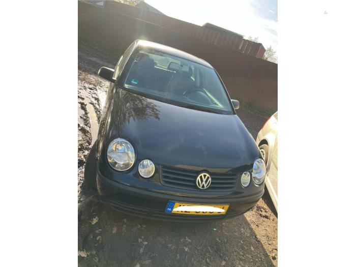 Volkswagen Polo IV 1.2 Sloopvoertuig (2003, Zwart)