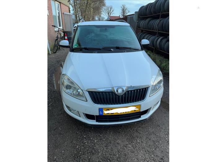 Skoda Fabia II Combi 1.2 TDI 12V Greenline Sloopvoertuig (2010, Wit)