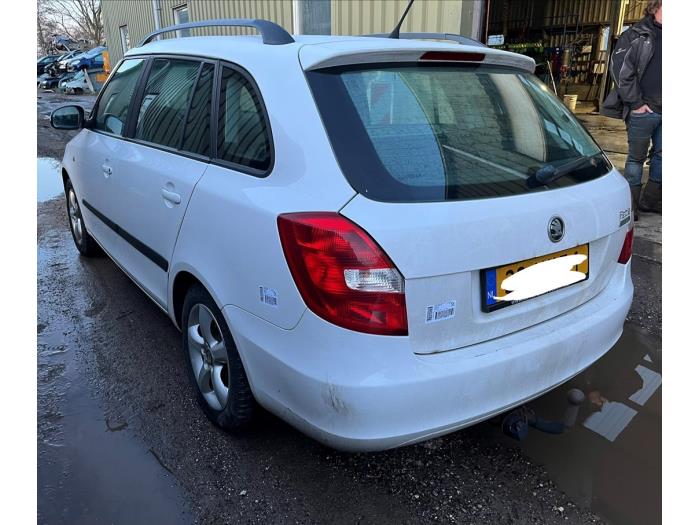 Skoda Fabia II Combi 1.2 TDI 12V Greenline Sloopvoertuig (2010, Wit)
