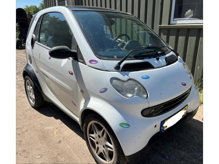 Smart City-Coupé 0.6 Turbo i.c. Smart&Pulse Sloopvoertuig (2002, Zwart)