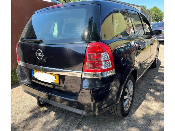 Opel Zafira 2.2 16V Direct Ecotec Sloopvoertuig (2008, Zwart)