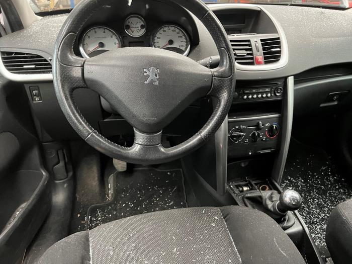 Peugeot 207/207+ 1.6 16V Sloopvoertuig (2006, Grijs)