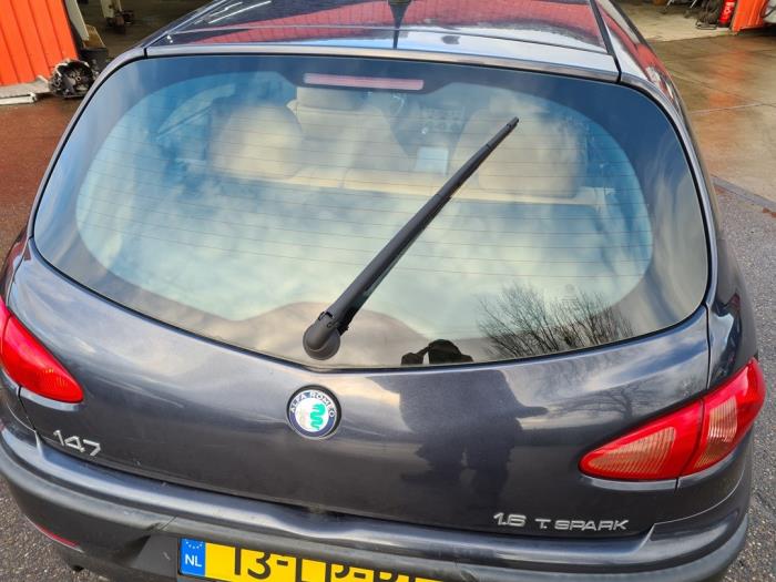 Alfa Romeo 147 1.6 HP Twin Spark 16V Sloopvoertuig (2003, Blauw)