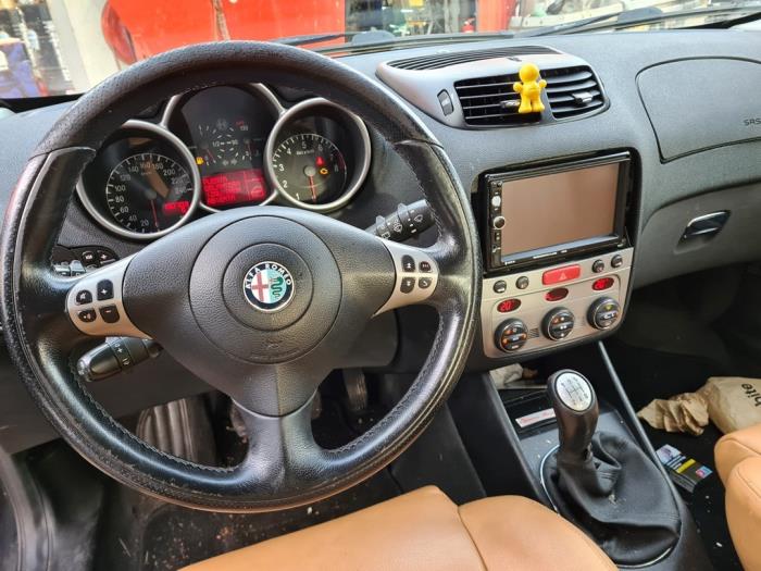 Alfa Romeo 147 1.6 HP Twin Spark 16V Sloopvoertuig (2003, Blauw)