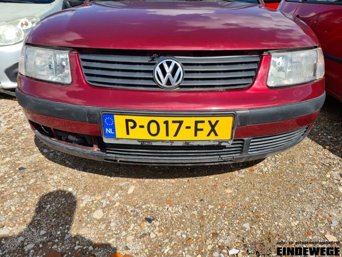 Volkswagen Passat 2.3 VR5 Sloopvoertuig (1999, Rood)