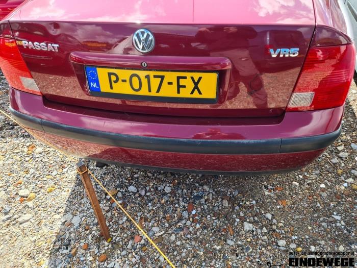 Volkswagen Passat 2.3 VR5 Sloopvoertuig (1999, Rood)