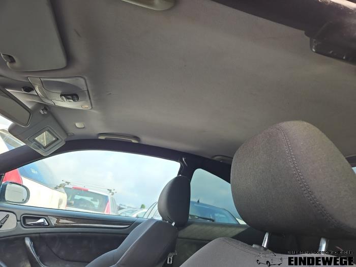 Mercedes CLK 2.0 200K Evo 16V Sloopvoertuig (2002, Zwart)