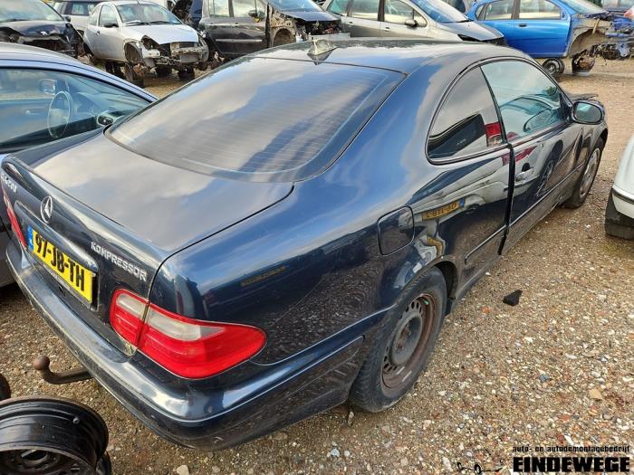 Mercedes CLK 2.0 200K Evo 16V Sloopvoertuig (2002, Zwart)