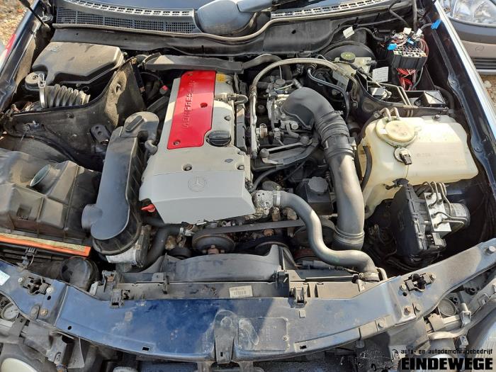 Mercedes CLK 2.0 200K Evo 16V Sloopvoertuig (2002, Zwart)