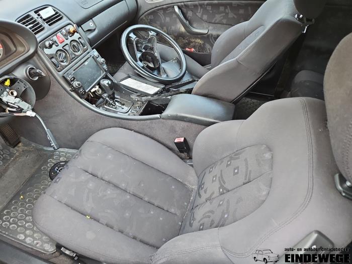 Mercedes CLK 2.0 200K Evo 16V Sloopvoertuig (2002, Zwart)