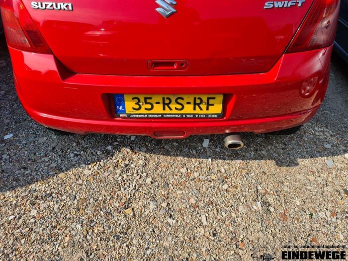 Suzuki Swift 1.3 VVT 16V Sloopvoertuig (2005, Rood)