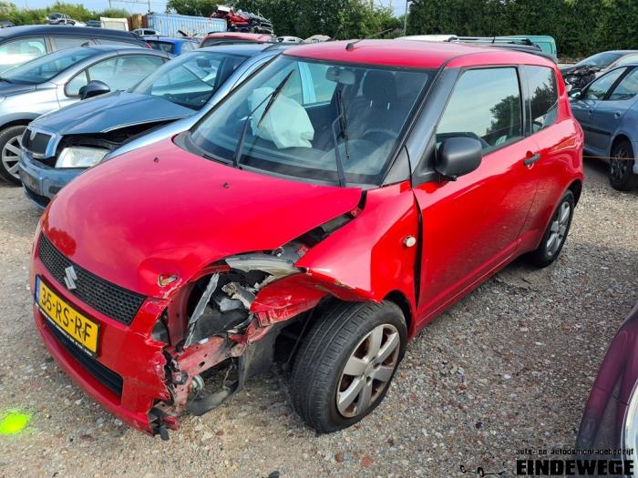 Suzuki Swift 1.3 VVT 16V Sloopvoertuig (2005, Rood)