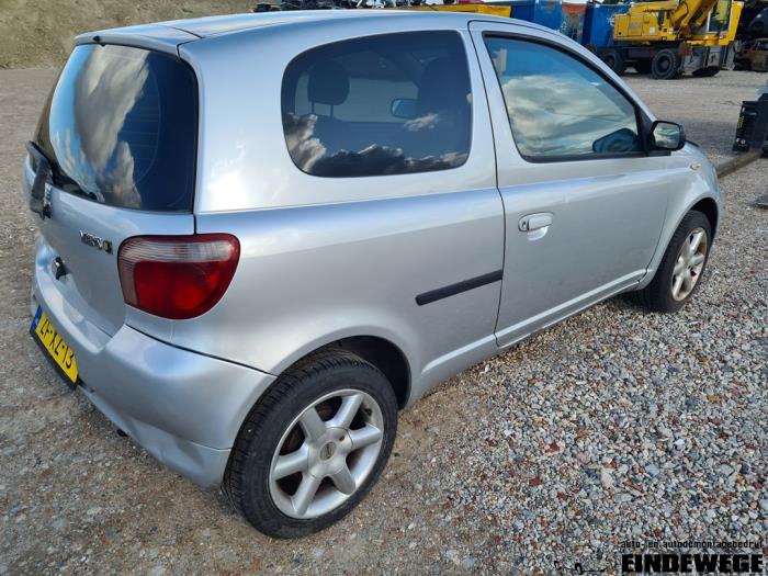 Toyota Yaris 1.0 16V VVT-i Sloopvoertuig (1999, Grijs)