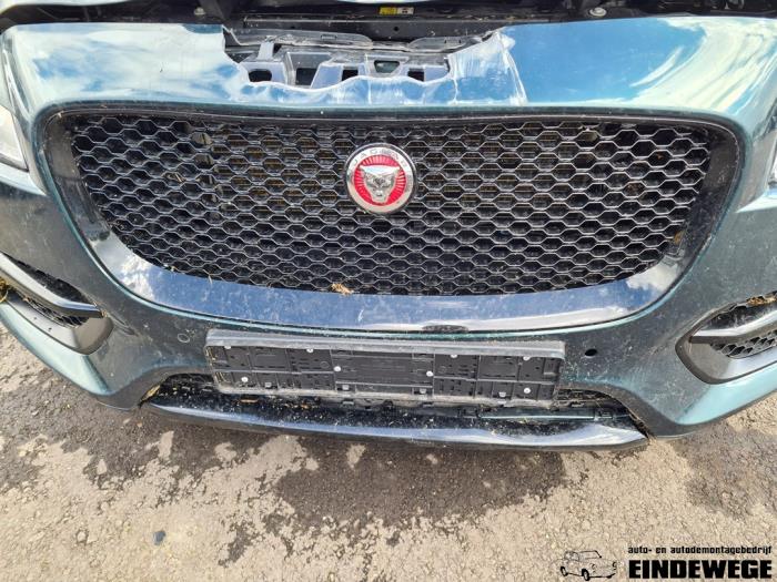 Jaguar F-Pace 2.0 Turbo 16V AWD Sloopvoertuig (2017, Groen)