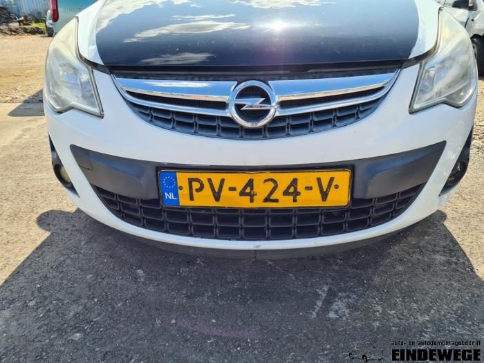 Opel Corsa D 1.4 Euro 5 Sloopvoertuig (2010, Wit)