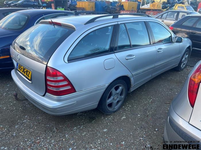 Mercedes C Combi 2.6 C-240 18V Sloopvoertuig (2002, Grijs)