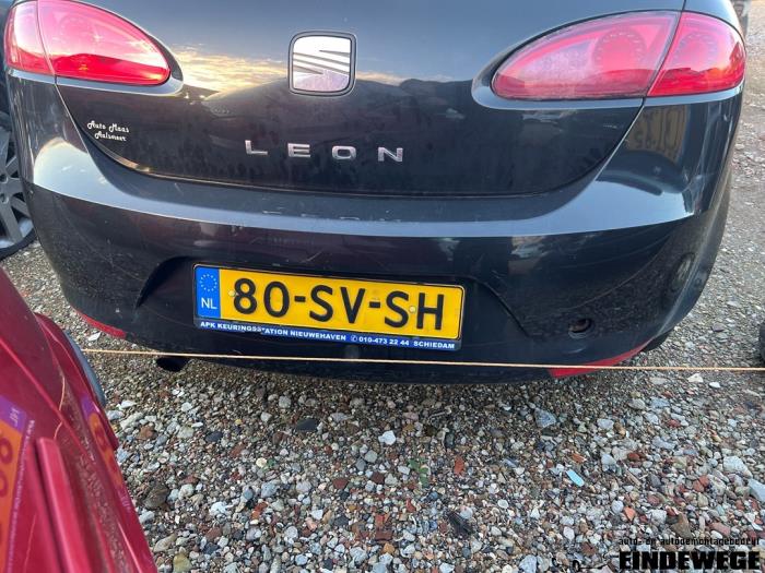 Seat Leon 1.6 Sloopvoertuig (2006, Zwart)