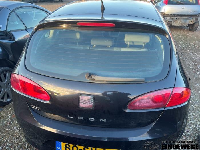 Seat Leon 1.6 Sloopvoertuig (2006, Zwart)