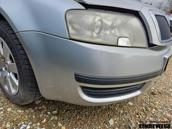 Skoda Superb 1.8 20V Turbo Sloopvoertuig (2002, Grijs)