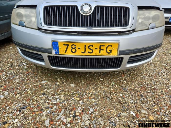 Skoda Superb 1.8 20V Turbo Sloopvoertuig (2002, Grijs)