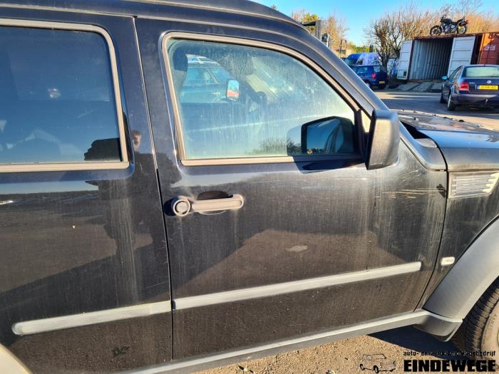 Dodge Nitro 3.7 STX V6 4x4 Autom. Sloopvoertuig (2007, Zwart)