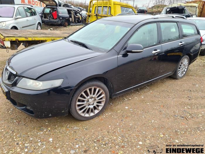 Honda Accord Tourer 2.0 i-VTEC 16V Sloopvoertuig (2004, Zwart)