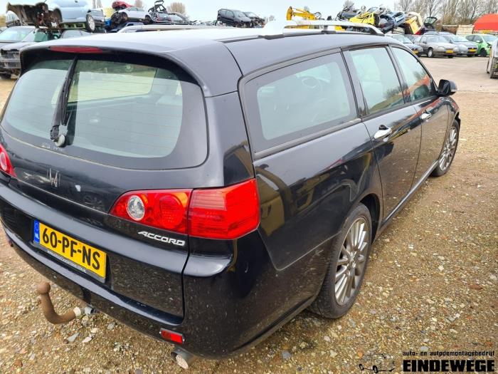 Honda Accord Tourer 2.0 i-VTEC 16V Sloopvoertuig (2004, Zwart)