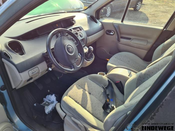 Renault Grand Scénic II 2.0 16V Sloopvoertuig (2008, Blauw)