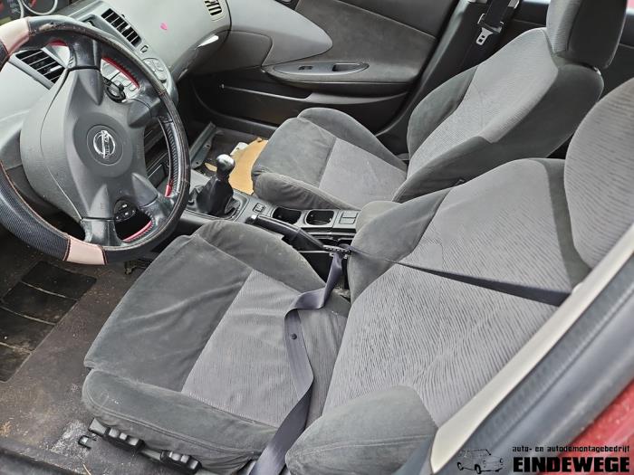 Nissan Primera 1.8 16V Sloopvoertuig (2003, Rood)