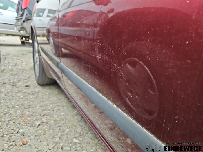 Nissan Primera 1.8 16V Sloopvoertuig (2003, Rood)