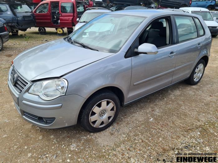 Volkswagen Polo IV 1.4 TDI 70 Sloopvoertuig (2005, Grijs)