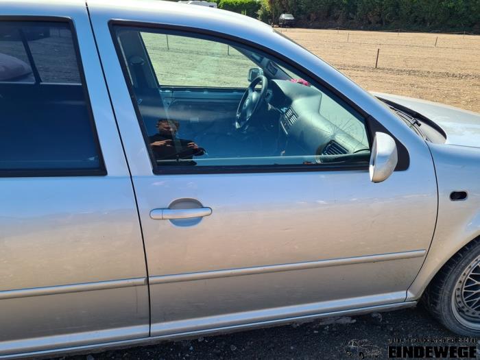 Volkswagen Bora 2.0 Sloopvoertuig (2003, Grijs)