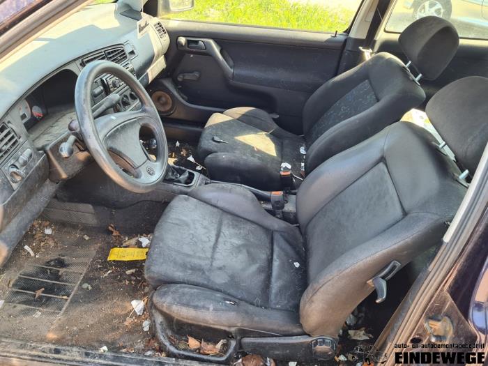 Volkswagen Golf III 1.6 i Sloopvoertuig (1996, Blauw)