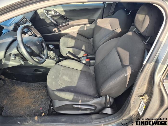 Peugeot 208 I 1.0 Vti 12V PureTech Sloopvoertuig (2013, Grijs)