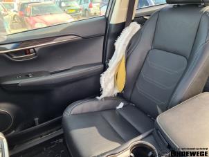 Lexus NX I 300h 2.5 16V 4x4 Sloopvoertuig (2018, Wit)