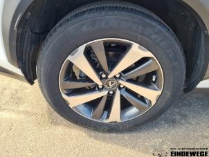 Lexus NX I 300h 2.5 16V 4x4 Sloopvoertuig (2018, Wit)