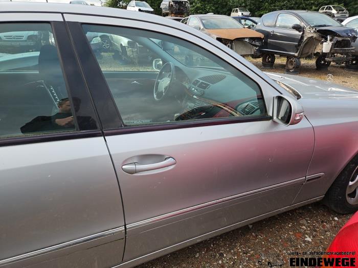 Mercedes E 2.6 E-240 V6 18V Sloopvoertuig (2002, Grijs)