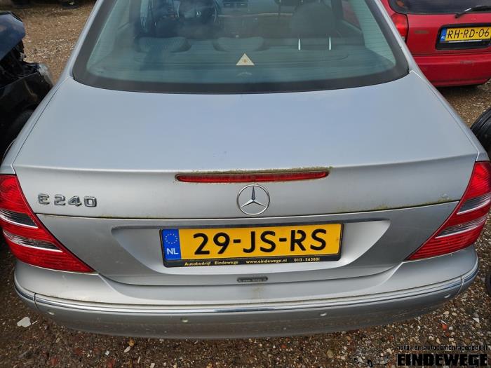 Mercedes E 2.6 E-240 V6 18V Sloopvoertuig (2002, Grijs)