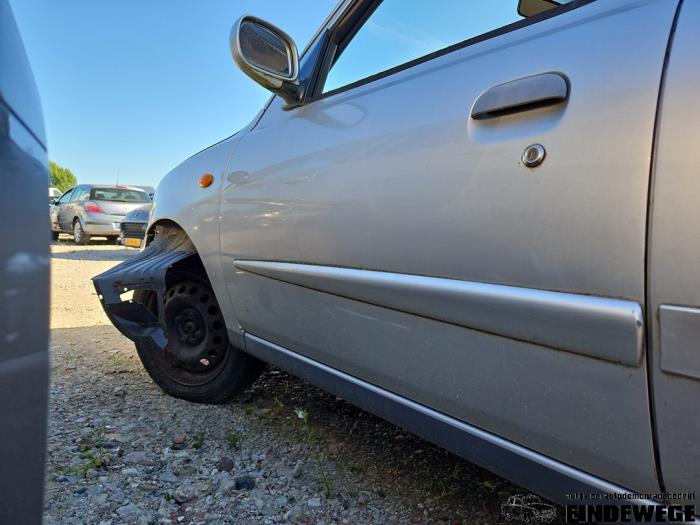 Nissan Micra 1.4 16V Sloopvoertuig (2002, Grijs)