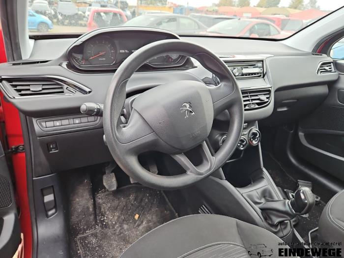 Peugeot 208 I 1.0 Vti 12V PureTech Sloopvoertuig (2014, Rood)