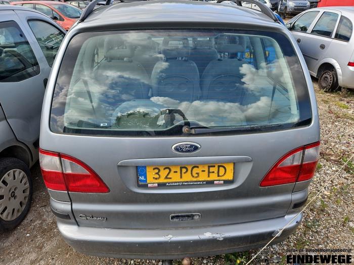 Ford Galaxy 2.0 Sloopvoertuig (2004, Grijs)