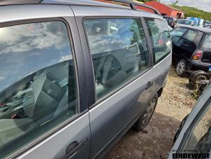 Ford Galaxy 2.0 Sloopvoertuig (2004, Grijs)