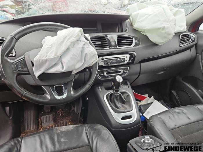 Renault Scénic III 1.6 Energy dCi 130 Sloopvoertuig (2013, Rood)