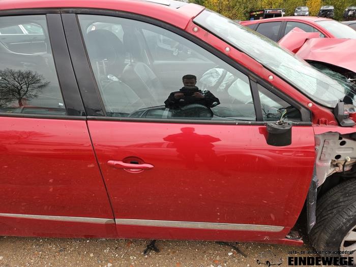 Renault Scénic III 1.6 Energy dCi 130 Sloopvoertuig (2013, Rood)