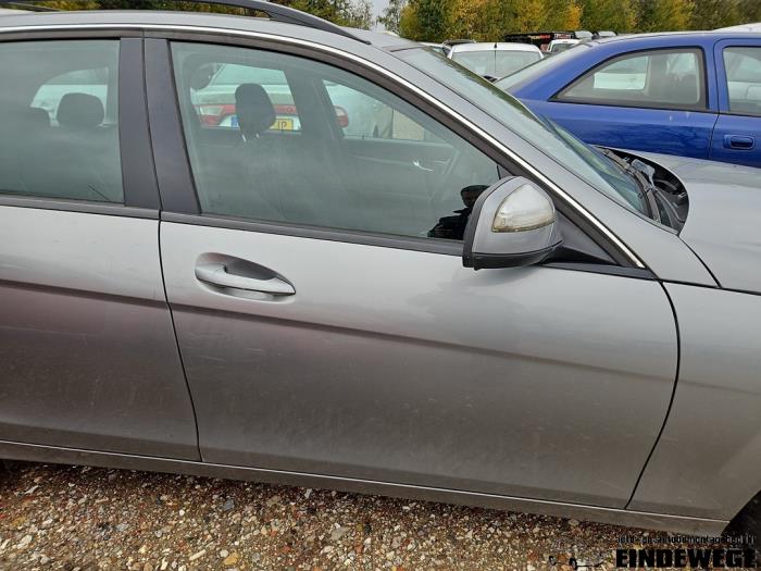 Mercedes C Estate 2.2 C-200 CDI 16V . Sloopvoertuig (2007, Zilver)