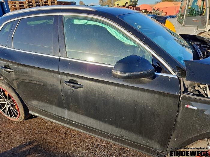 Audi Q5 2.0 50 TFSI e 16V Quattro Sloopvoertuig (2020, Zwart)