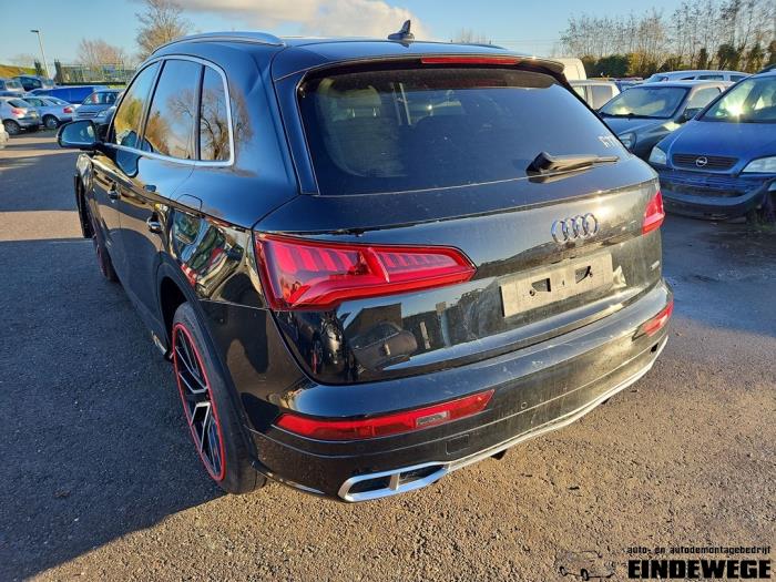 Audi Q5 2.0 50 TFSI e 16V Quattro Sloopvoertuig (2020, Zwart)